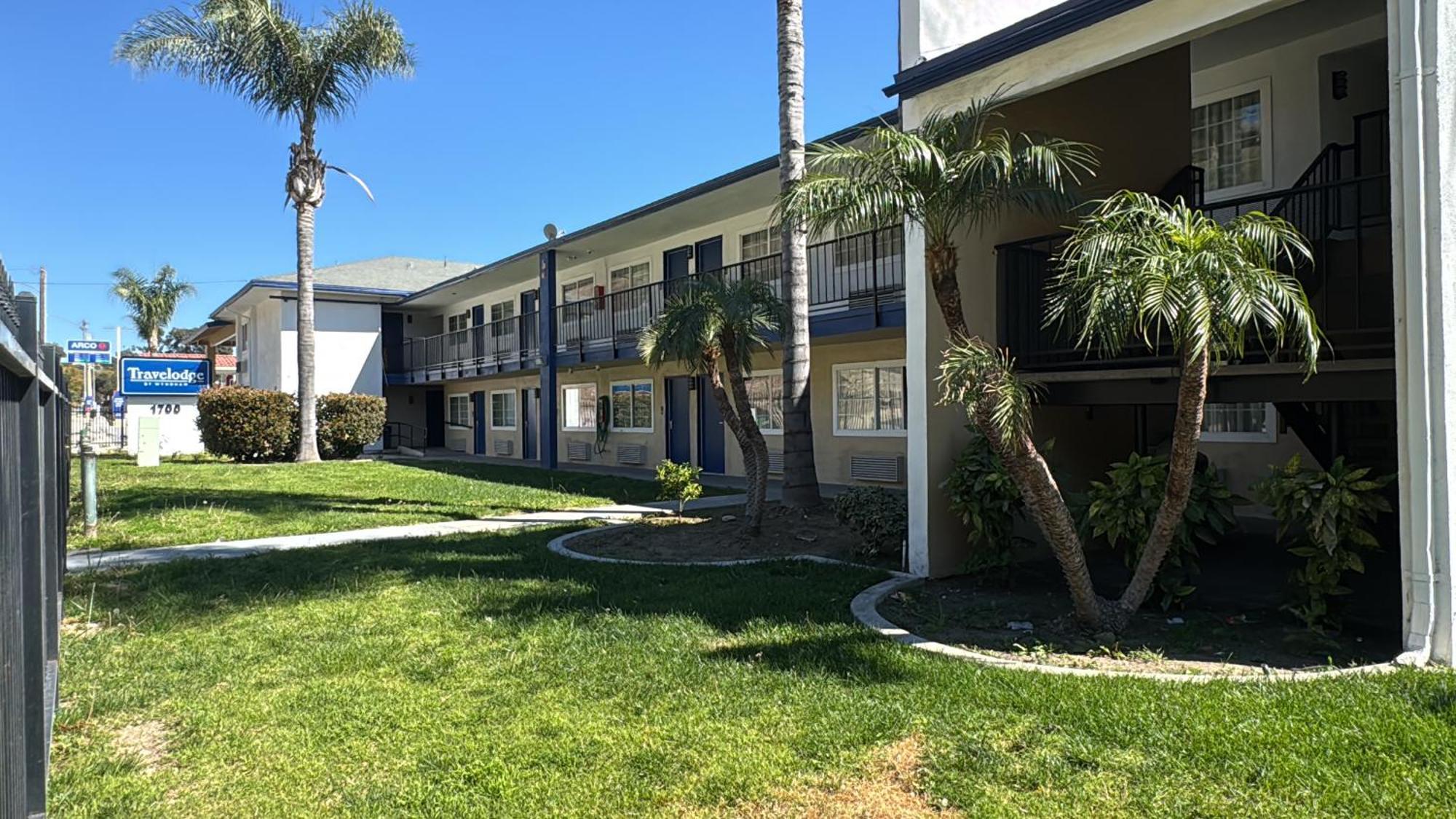 Travelodge By Wyndham Fairplex Pomona Exterior foto